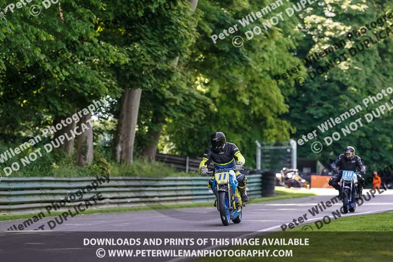 cadwell no limits trackday;cadwell park;cadwell park photographs;cadwell trackday photographs;enduro digital images;event digital images;eventdigitalimages;no limits trackdays;peter wileman photography;racing digital images;trackday digital images;trackday photos